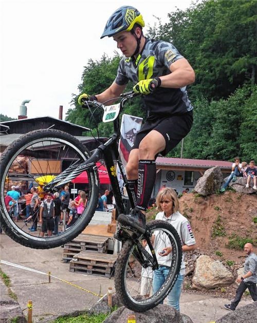 Der Kiefersfeldener Noah Zehentner holte sich mit einer starken Leistung den Titel.