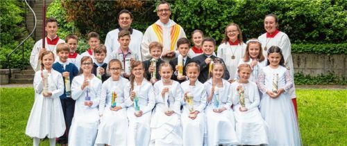 Erstkommunion in Pang: Der gute Hirte