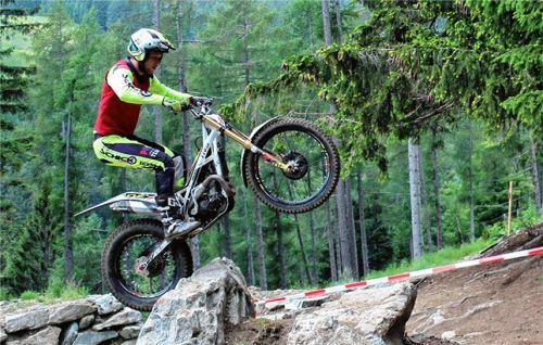 Jonas Widschwendter von der MTG Kiefersfelden gewann in Salzstiegl den zweiten Lauf zur österreichischen Trial-Staatsmeisterschaft. Foto  JAGENDORFER