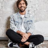 Open Air in Tüßling: Zehn Freikarten für Max Giesinger und „Glasperlenspiel“