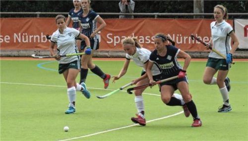 Um jeden Ball wurde verbissen gekämpft.