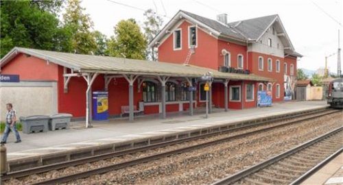 ... und der Bahnhof heute.Fotos hoffmann