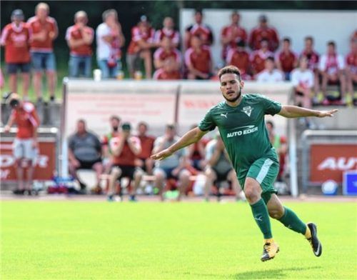 Yasin Temel und der SBR freuten sich nach zwei Relegationssiegen gegen Saaldorf über den Klassenerhalt. Foto  Ziegler