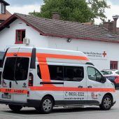 Schnitt-Attacke auf BRK-Mitarbeiter