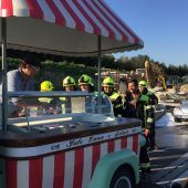 Stau mit Eis-Verkauf