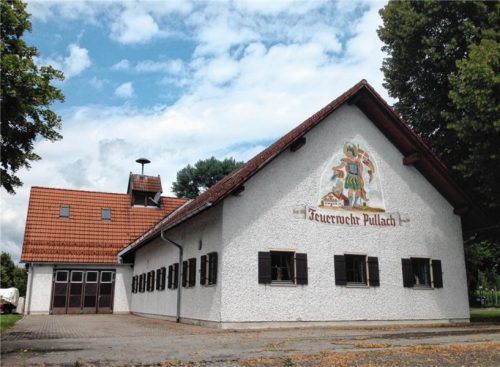 Beengte Verhältnisse hat die Wehr Pullach in ihrem momentanen Heim. Das neue wird direkt gegenüber, auf der anderen Seite des Pullacher Kreisels, entstehen. Foto Fleindl