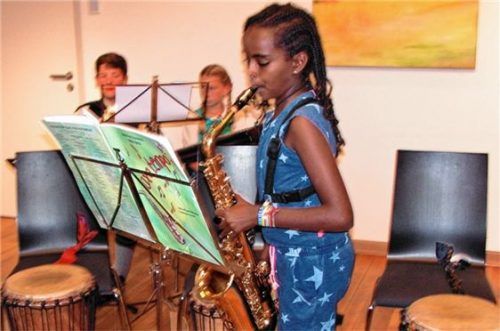 Begeisterte die Zuhörer mit einem souveränen SaxofonSolo: Chiara Pohl.Foto re