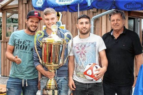 Der SV/DJK Griesstätt gewinnt den Meggle-Cup.
