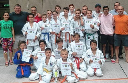 Die KG Achental-Bad Aibling-Miesbach hat das Finale der Judo-Jugendliga gewonnen.