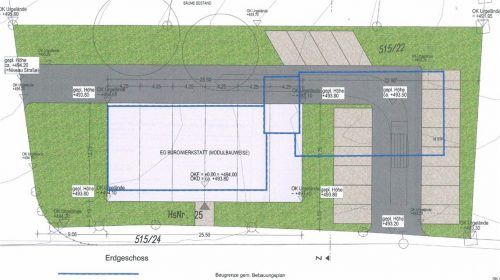 Entgegen dieser Darstellung sind nun sechs Container (komplette weiße Fläche) geplant. Das linke blau umrandete Baufenster wird nach rechts vergrößert. Die beiden anderen blau umrahmten Baufenster sollen entfallen. re