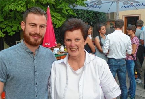 Fest der Wirtschaftsschule mit Eishockey-As