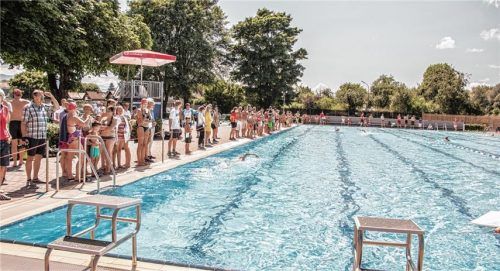 Im Kolbermoorer Freibad findet der Schwimmwettbewerb statt – wie im Vorjahr. Foto re