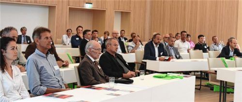 Mehr als 60 Unternehmer im Rosenheimer Landratsamt