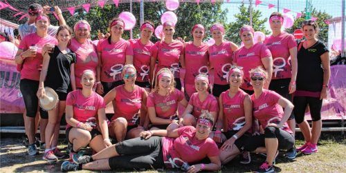 Mitglieder der Turnabteilung beim Muddy-Angels-Run 2018 in München.