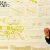 <p>Moderater Eingriff ins Stadtbild: Architekt Philipp Auer erläuterte gestern seinen Siegerentwurf.Foto gruber</p>