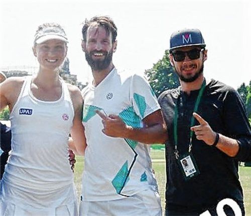 Mona Barthel mit Trainer Christopher Kas und Fitness-Coach Michael Baindl in Wimbledon.