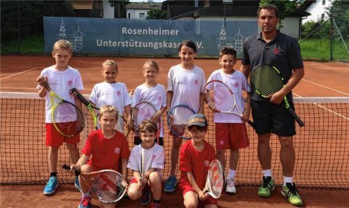 Nachwuchssorgen muss sich der TC 1860 Rosenheim keine machen. Über 100 Kinder trainieren derzeit regelmäßig. Und für alle, die auch Interesse haben, wird jeden Samstag ein offenes Training zum Reinschnuppern angeboten.