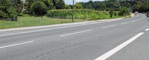 Namenlos im Westen der Stadt: Für das Straßenstück vom Kreisel Pullach Richtung Bad Aibling muss noch ein Name gefunden werden.Foto gruber