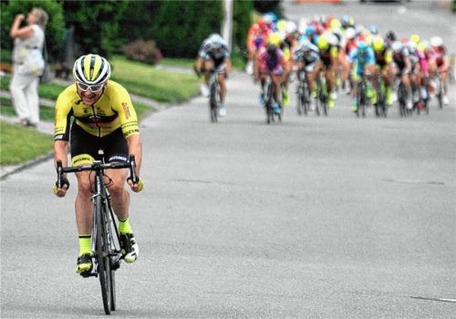 Peter Maier setzte sich in Strullendorf vom Hauptfeld ab und siegte.Foto Helene Neuville