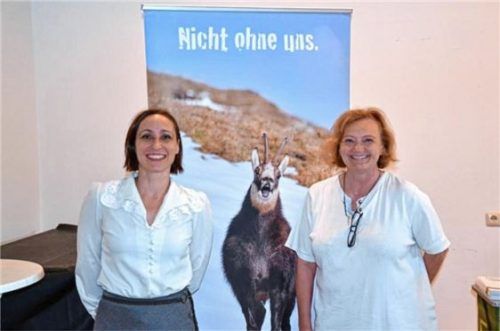 Sorgten für lehrreiche Unterhaltung: Lydia Starkulla (links) und Dr. Christine Miller.Foto re