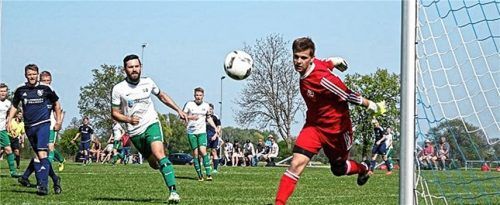 Spielszene aus dem letztjährigen Aufeinandertreffen des ASV Au mit den Gästen aus Reichertsheim.