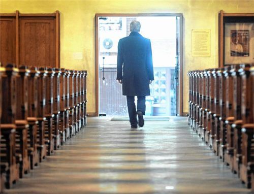 Tendenz steigend: Die Kirchen verlieren wieder deutlich mehr Mitglieder. Foto dpa