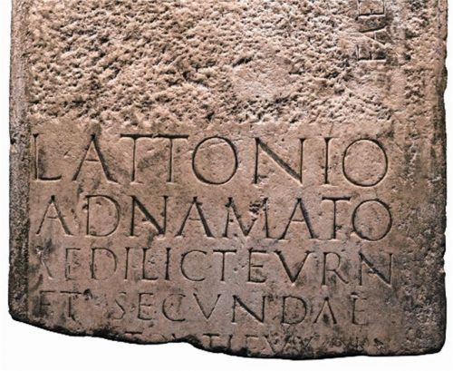 Überraschung: Dieser Stein diente als Grabplatte der Seligen Irmengard. Foto Hötzlsperger