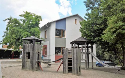 Zur entspannten Unterrichtsatmosphäre an der Montessori-Schule gehört auch die Möglichkeit, sich im Freien auszutoben.