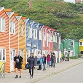 Zu heiß? Die Farbe am Haus spielt eine Rolle