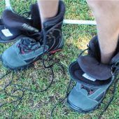 <p>Aus Sicherheitsgründen auch im Sommer unerlässlich: Snowboardstiefel.</p>
