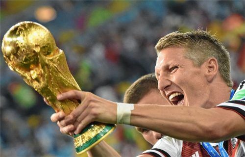 Bastian Schweinsteigers größter Erfolg: 2014 wurde er mit der deutschen Nationalmannschaft Weltmeister. Foto dpa