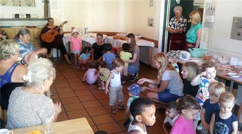 Das Mehrgenerationenhaus praktisch demonstriert