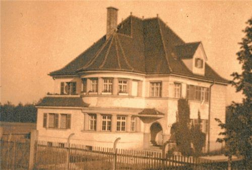 Die Conradty-Villa in ganzer Schönheit. Die Aufnahmen entstanden in den 50er-Jahren.