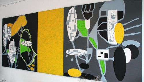 Die Gemälde von Ilse Feiner bestechen mit scharf konturierter Begrenzung prächtiger Farben in ellipsoiden Figuren.