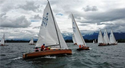 Die Holzyachten starten wieder auf dem Chiemsee.