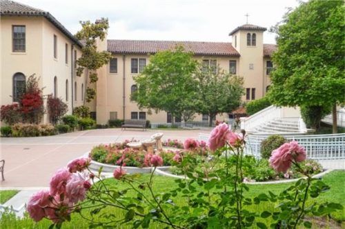 Die neue Heimat der Schwestern: das Klostergelände in Kalifornien.