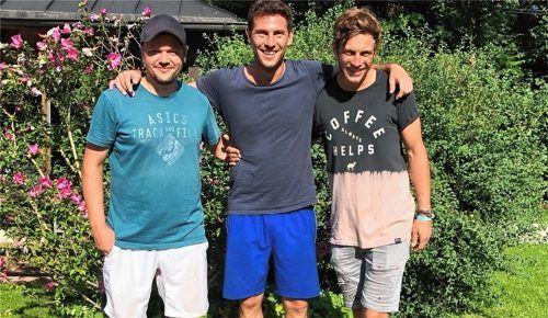 Die vorderen Plätze bei AK 30 belegten von links: Stefan Poschauko, er wurde zweiter, Sieger Maxi Braun und Patz Mayer, der den dritten Platz belegte.Foto re