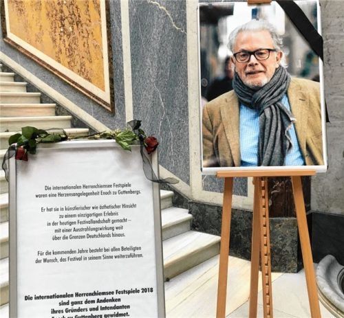 Enoch zu Guttenberg war wenigstens als Bild immer anwesend. Foto Janka