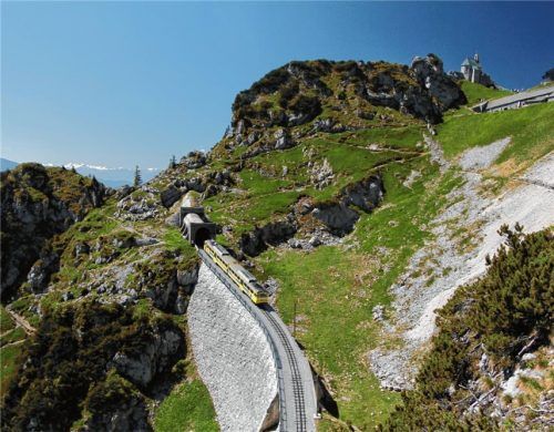 Erlebnis Zahnradbahnfahrt auf dem Wendelstein.