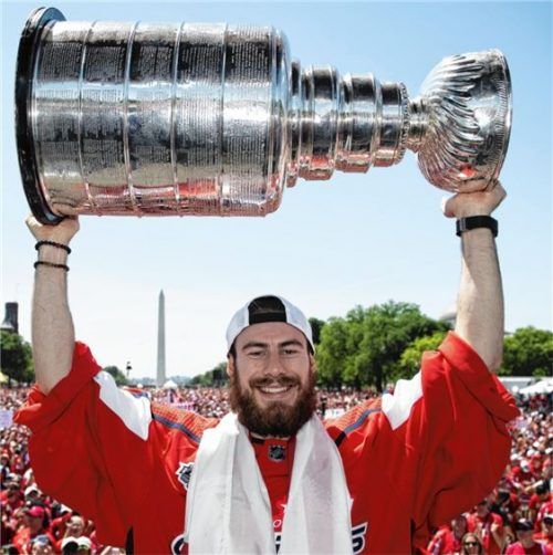 Heute ist der Stanley-Cup in Rosenheim