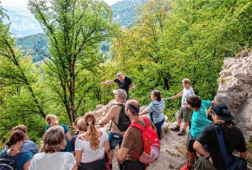 Hobby-Höhlenforscher Peter Hofmann erklärt so manches, nicht nur über Höhlen.