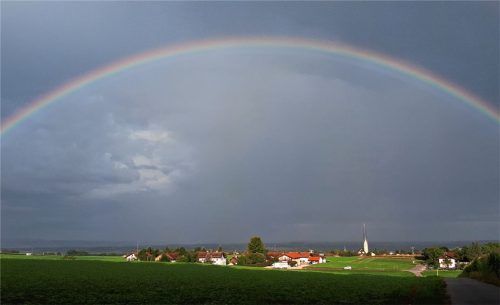 Im Schlafanzug dem Regenbogen auf der Spur