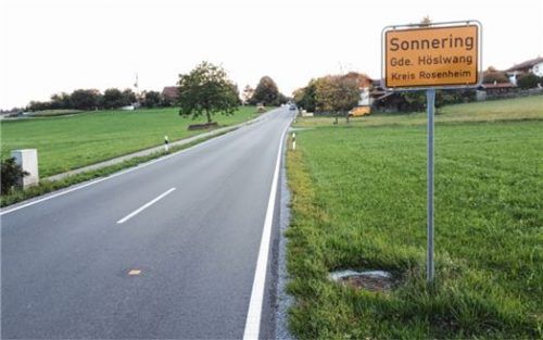 In Sonnering sind 50 km/h erlaubt. Nach Angaben der Bürger fahren viele aber deutlich schneller. Foto stü