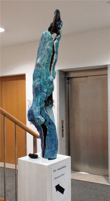 „Kunst im Fluss“: So lautet das Motto für eine Ausstellung von Werken von Jakob Gnadl im Rathaus in Marquartstein. Foto  ugr