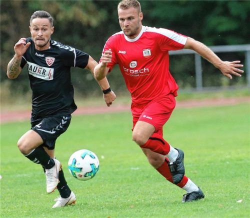 Patrick Drofa (links) muss nach einem Bruch des Wadenbeinköpfchens sechs Wochen pausieren. Foto  Buchholz