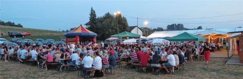 Sankt Veiter Buam sind gegen Witterung gefeit: Gelungenes Fest trotz Regens am Anfang