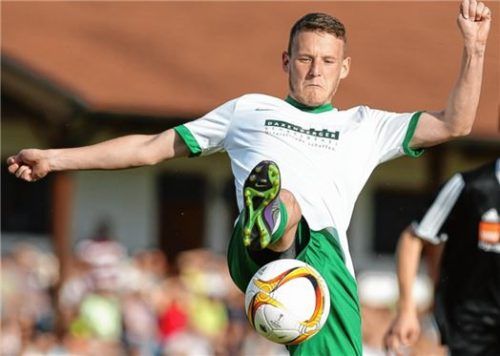 Wieder im Seeon/Seebrucker Dress: Daniel Axthammer kehrte aus Wasserburg zum SVS zurück.Foto Weitz