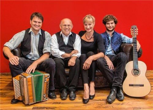 17 Instrumente, vier Stimmen