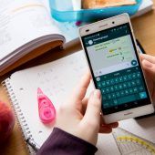 Schulen üben Surfen