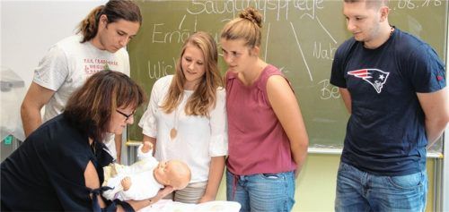 Am RoMed Klinikum gibt es eine Berufsfachschule für Kinderkrankenpflege. Foto RoMed Klinik